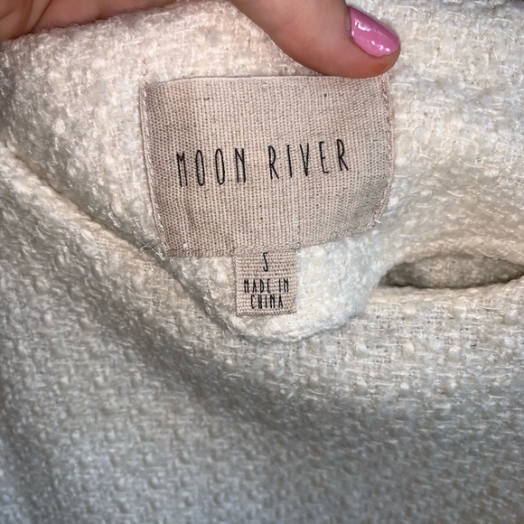 Creme & Black Moon River Sweater - Picture 3 of 6